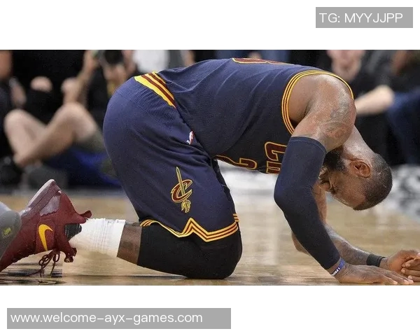 老詹再战49场将追平帕里什常规赛出场次数成历史第一 老詹再战49场将追平帕里什常规赛出场次数成历史第一