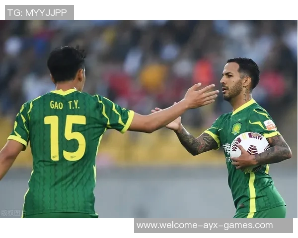 天空体育报道小蜜蜂中场雅内特将自由离队球队积极寻求新中场补强